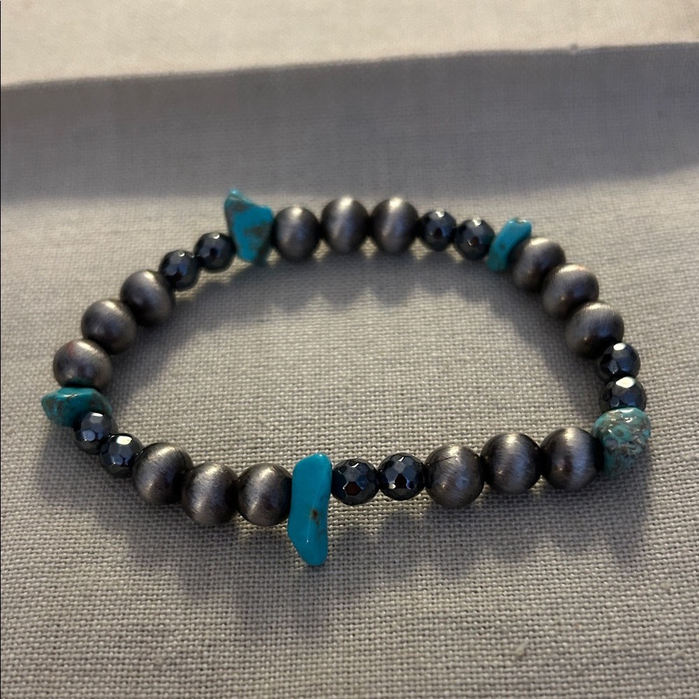 Turquoise and Metallic Beaded Bracelet
